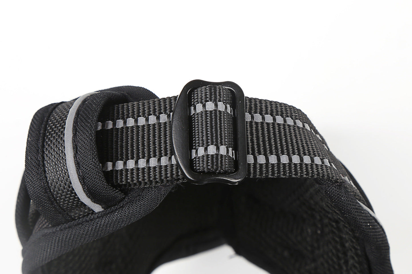Adjustable Reflective Dog Harness with LED Lights – Breathable Comfort Vest for Small to Large